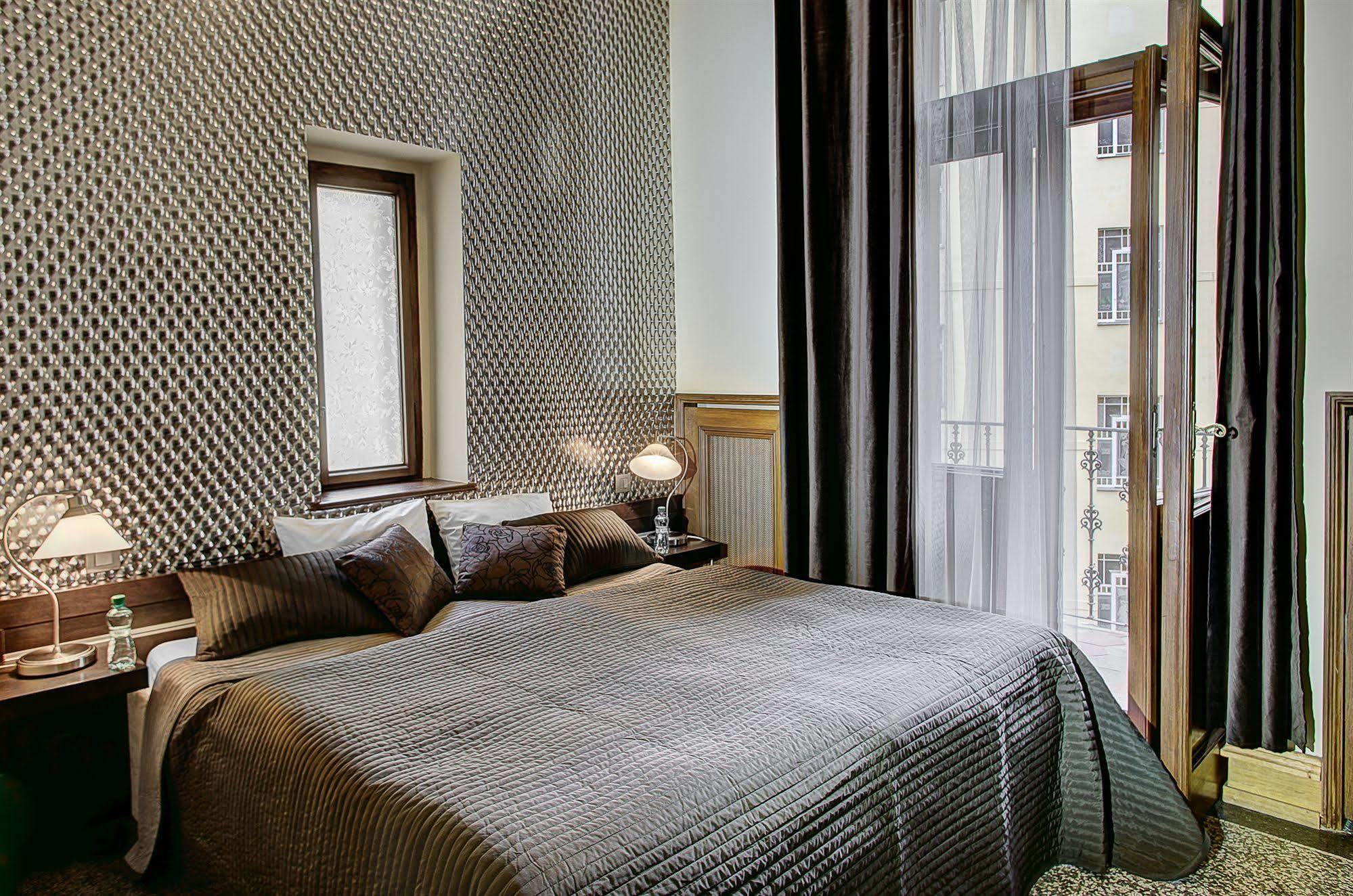 Art House Apartments By Adrez Praga Exterior foto